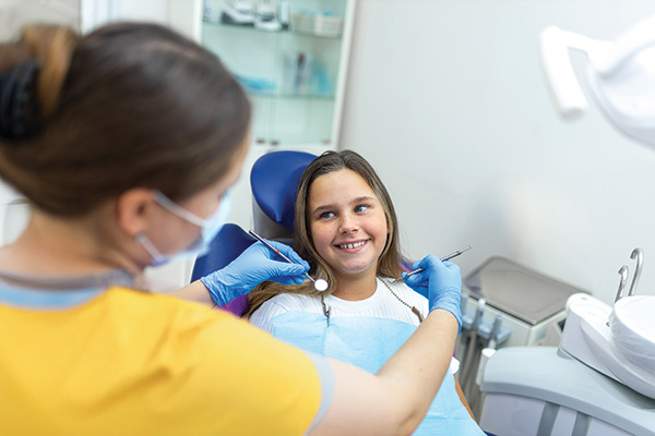 Girl_Dentist_Web
