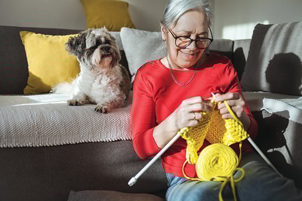 Senior_Woman_Knitting_Web Senior_Woman_Knitting_Web